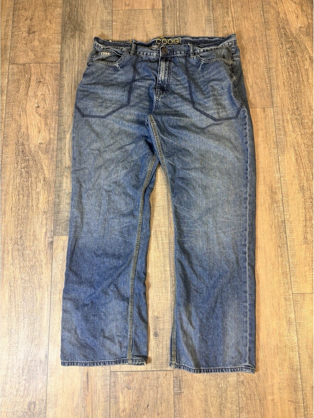 Coogi Jeans Men’s Baggy Authentic 42 x 35 Y2K Blue Denim Faded Wash Embroidered
